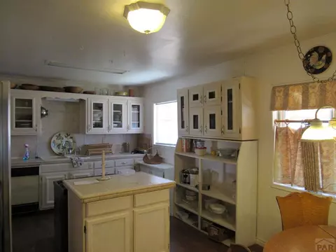 430 Johnson St, Florence, CO 81226 photo 2