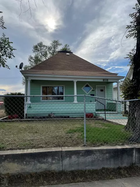 518 Carson Ave, La Junta, CO 81050 photo 1
