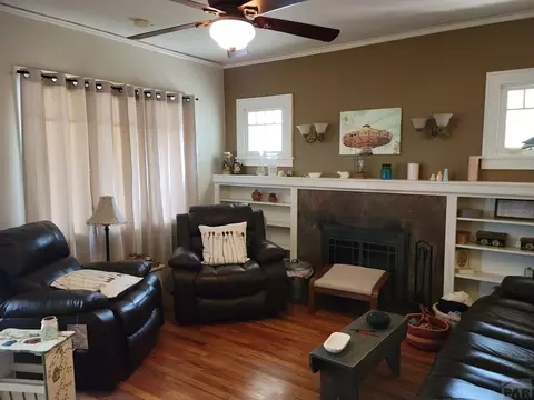 308 E 6th St, Walsenburg, CO 81089 photo 3