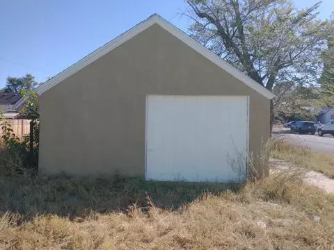 422 Cimarron Ave, La Junta, CO 81050 photo 8