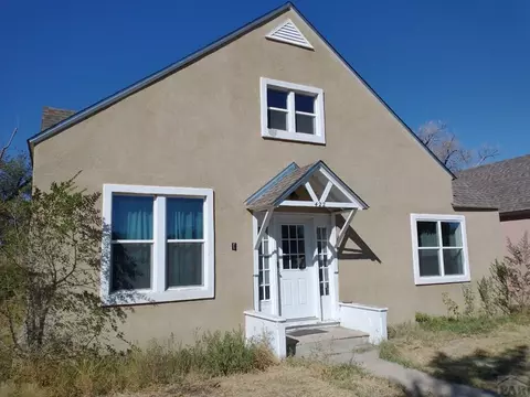 422 Cimarron Ave, La Junta, CO 81050 photo 2