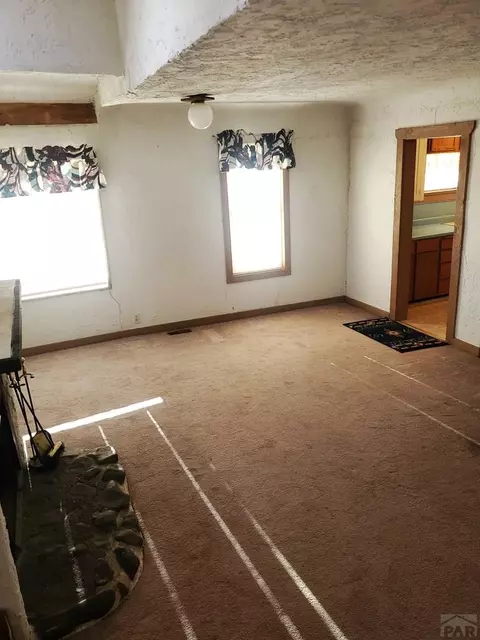 402 E 6th St, Walsenburg, CO 81089 photo 6