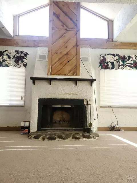 402 E 6th St, Walsenburg, CO 81089 photo 5