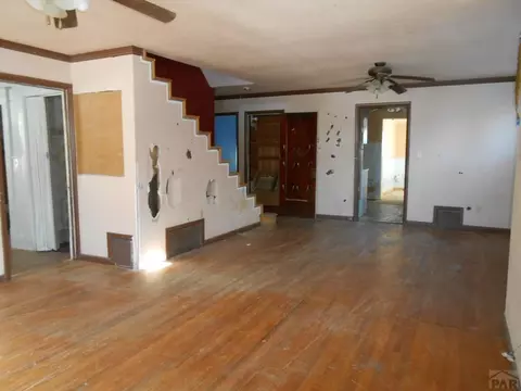 805 Carson Ave, La Junta, CO 81050 photo 3