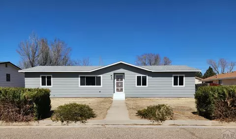 802 Cactus Pl, Lamar, CO 81052 photo 1