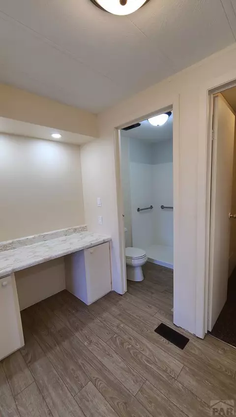 802 Cactus Pl, Lamar, CO 81052 photo 9