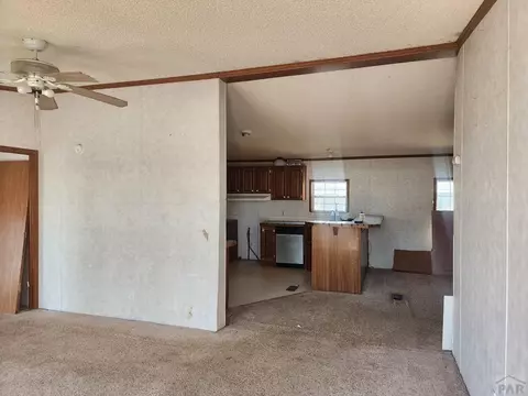 403 N 3rd St, Lamar, CO 81052 photo 4