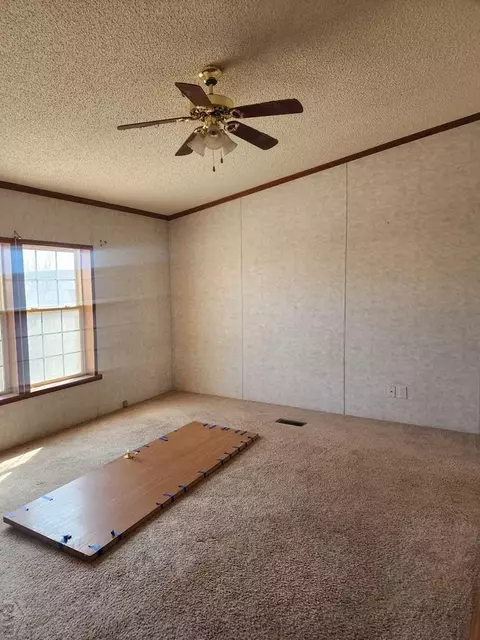 403 N 3rd St, Lamar, CO 81052 photo 8