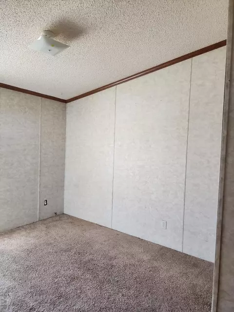 403 N 3rd St, Lamar, CO 81052 photo 10