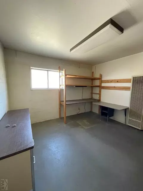 602 Barnes Ave, La Junta, CO 81050 photo 11