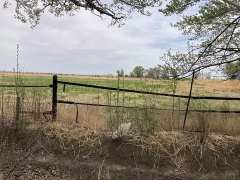 1101 Maple St, Lamar, CO 81052 photo 2