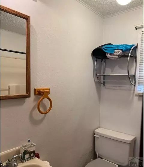 922 Cimarron, La Junta, CO 81050 photo 11