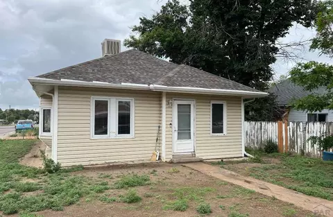 922 Cimarron, La Junta, CO 81050 photo 1