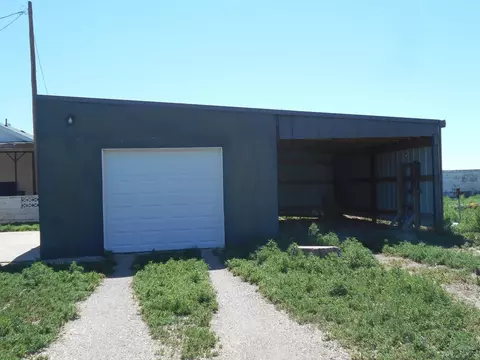 214 E 22nd St, La Junta, CO 81050 photo 2