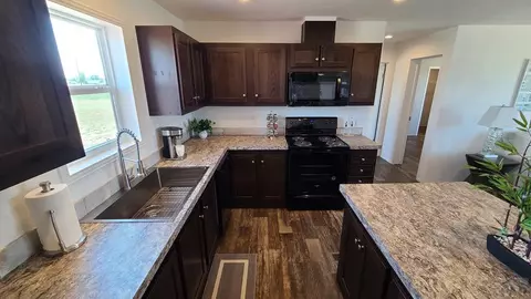 6560 Rodeo Dr, Lamar, CO 81052 photo 11