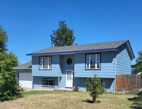 1711 Carson Ave, La Junta, CO 81050 photo 1