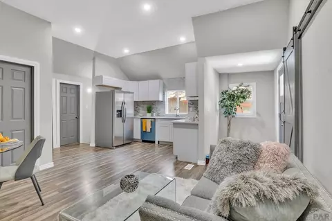 421 E Beech Ave, Pueblo, CO 81003 photo 7