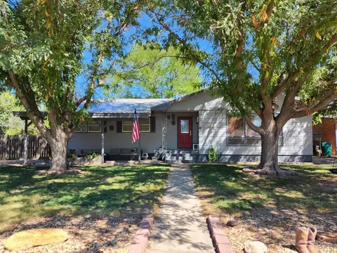 703 E Cedar St, Lamar, CO 81052 photo 1