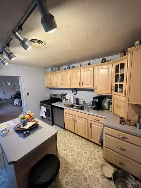 710 Cimarron, La Junta, CO 81050 photo 18