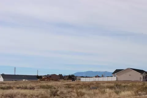 994 S Purcell Blvd, Pueblo West, CO 81007