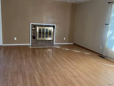 2114 Cimarron Ave, La Junta, CO 81050 photo 5