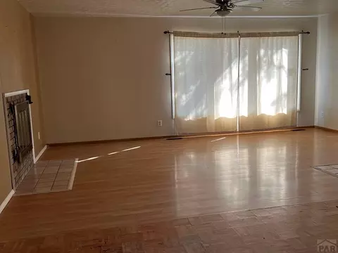 2114 Cimarron Ave, La Junta, CO 81050 photo 6