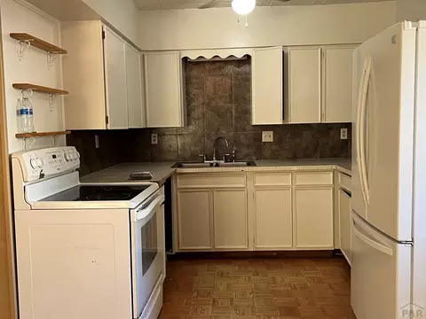 2114 Cimarron Ave, La Junta, CO 81050 photo 9