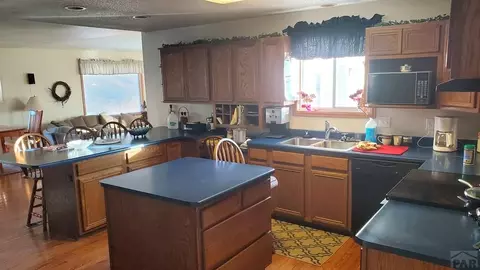 511 W 7th St, La Junta, CO 81050 photo 6