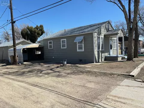 815 E 8th St, La Junta, CO 81050 photo 1