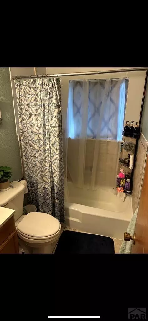402 Oak Rd, Lamar, CO 81052 photo 8