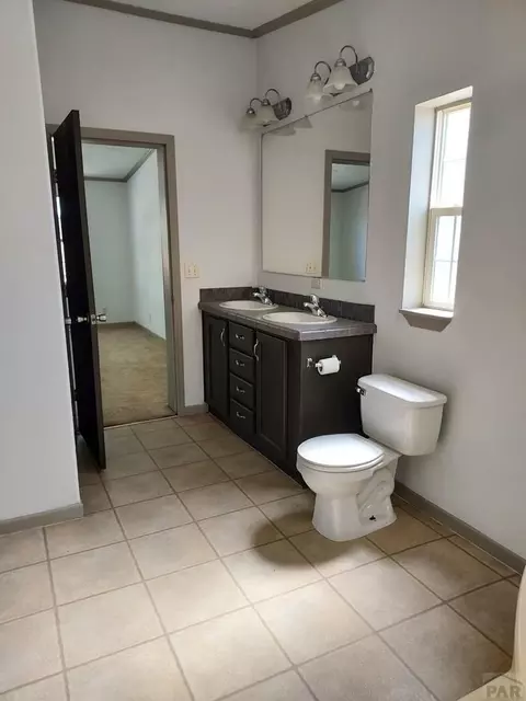 817 E 16th St, La Junta, CO 81050 photo 14