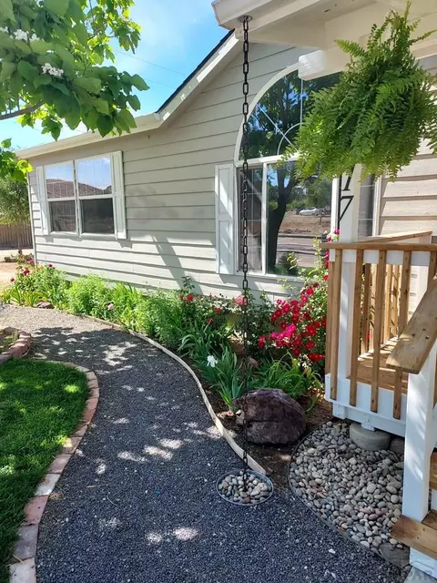 817 E 16th St, La Junta, CO 81050 photo 5