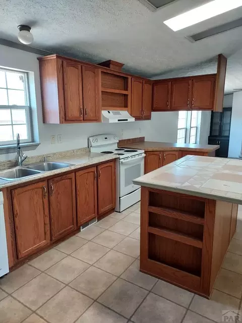 817 E 16th St, La Junta, CO 81050 photo 18