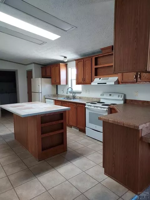817 E 16th St, La Junta, CO 81050 photo 19