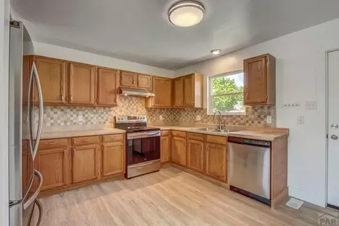 362 E 7th St, Walsenburg, CO 81089 photo 4