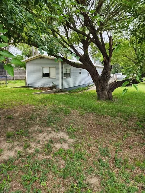 Exterior - 1309 S 13th St, Lamar, CO 81052 photo 3 of 4
