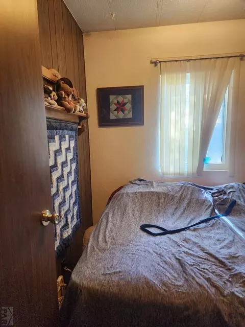 Bedroom - 502 E Cedar St, Lamar, CO 81052 photo 2 of 3