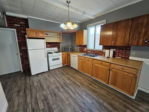 Kitchen - 965 Main St, Springfield, CO 81073 photo 4 of 4