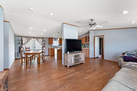 920 E 14th St, La Junta, CO 81050 photo 3