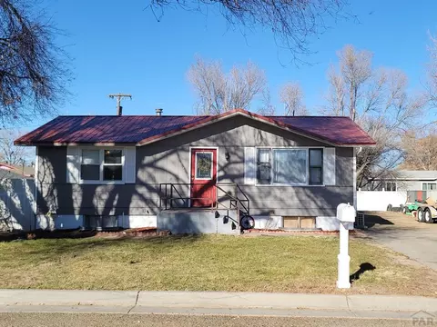 804 Cactus Dr, Lamar, CO 81052 photo 1