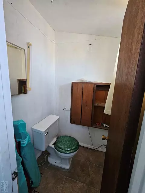 Bath - 801 E 7th Ave, Springfield, CO 81073 photo 1 of 4
