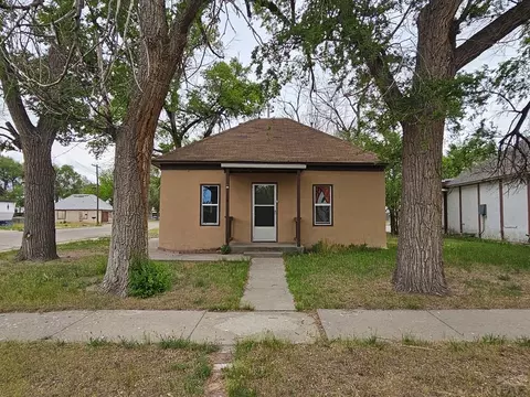 310 N 6th St, Lamar, CO 81052