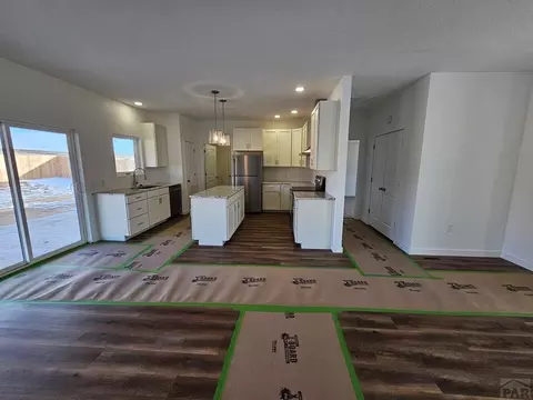 3103 Memorial Dr, Lamar, CO 81052 photo 4