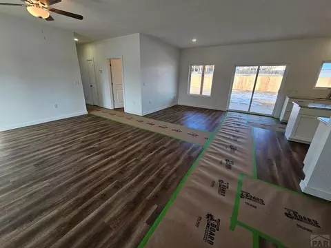 3103 Memorial Dr, Lamar, CO 81052 photo 2