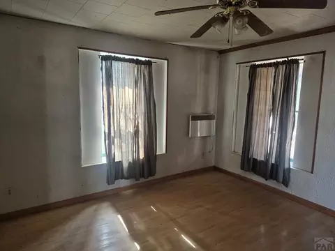 303 Jackson St, La Junta, CO 81050 photo 4