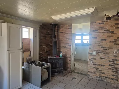 303 Jackson St, La Junta, CO 81050 photo 2