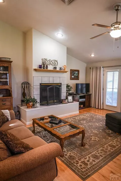5847 Mountain View Dr, Beulah, CO 81023 photo 5