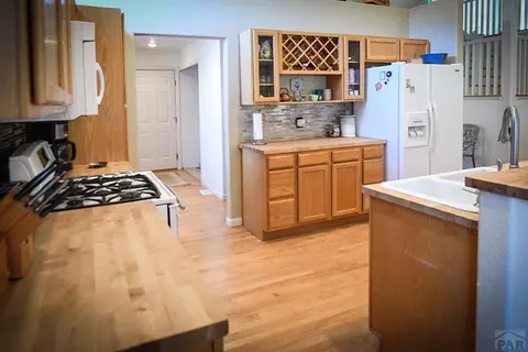 5847 Mountain View Dr, Beulah, CO 81023 photo 26