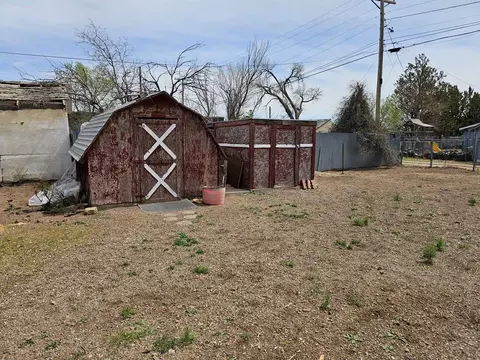 Exterior - 228 E 8th Ave, Springfield, CO 81073 photo 4 of 6