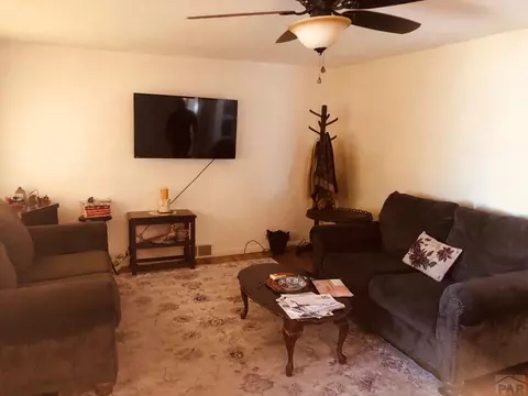 514 E 5th St, La Junta, CO 81050 photo 3